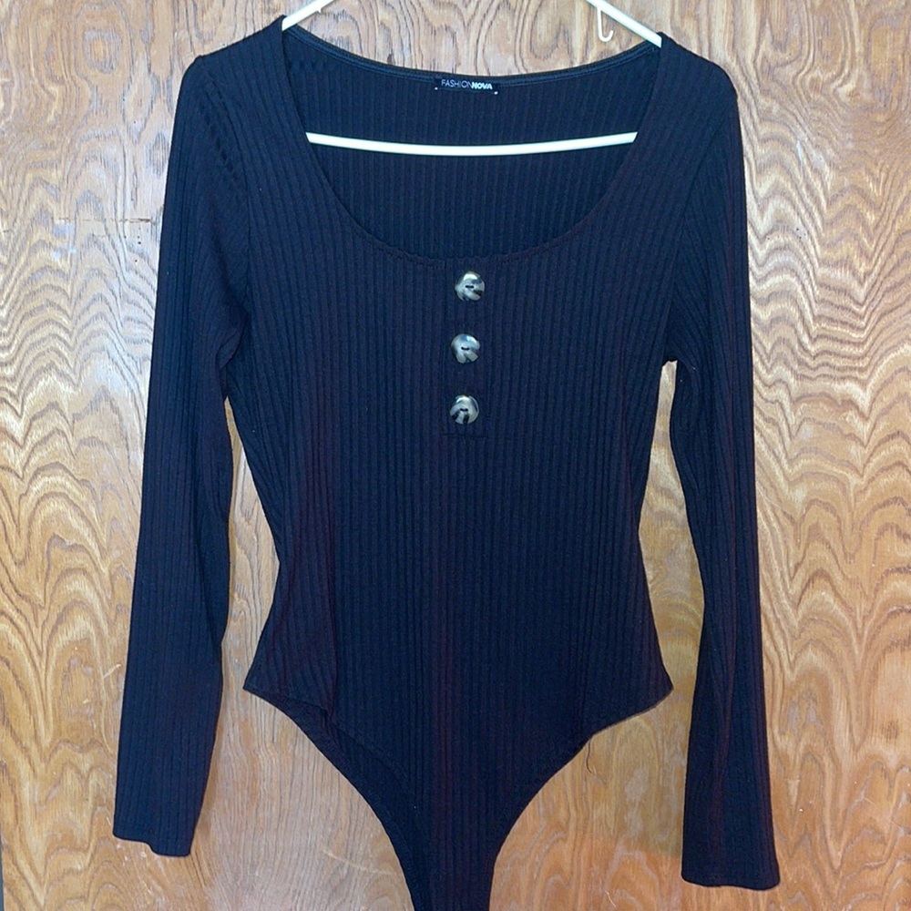 Janet Ribbed Button Bodysuit - Picture 4 of 6